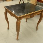 820 3327 DINNER TABLE